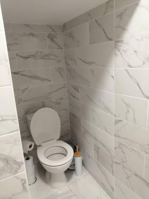 Cosy City Apartment Корк Екстериор снимка