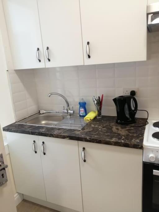 Cosy City Apartment Корк Екстериор снимка