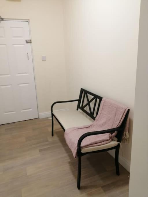 Cosy City Apartment Корк Екстериор снимка